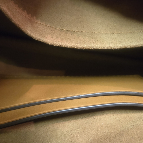 MCM Small Aren Shoulder Bag - Picture 11 of 13